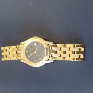 GUCCI authentic Gold Plated 5400M Watch